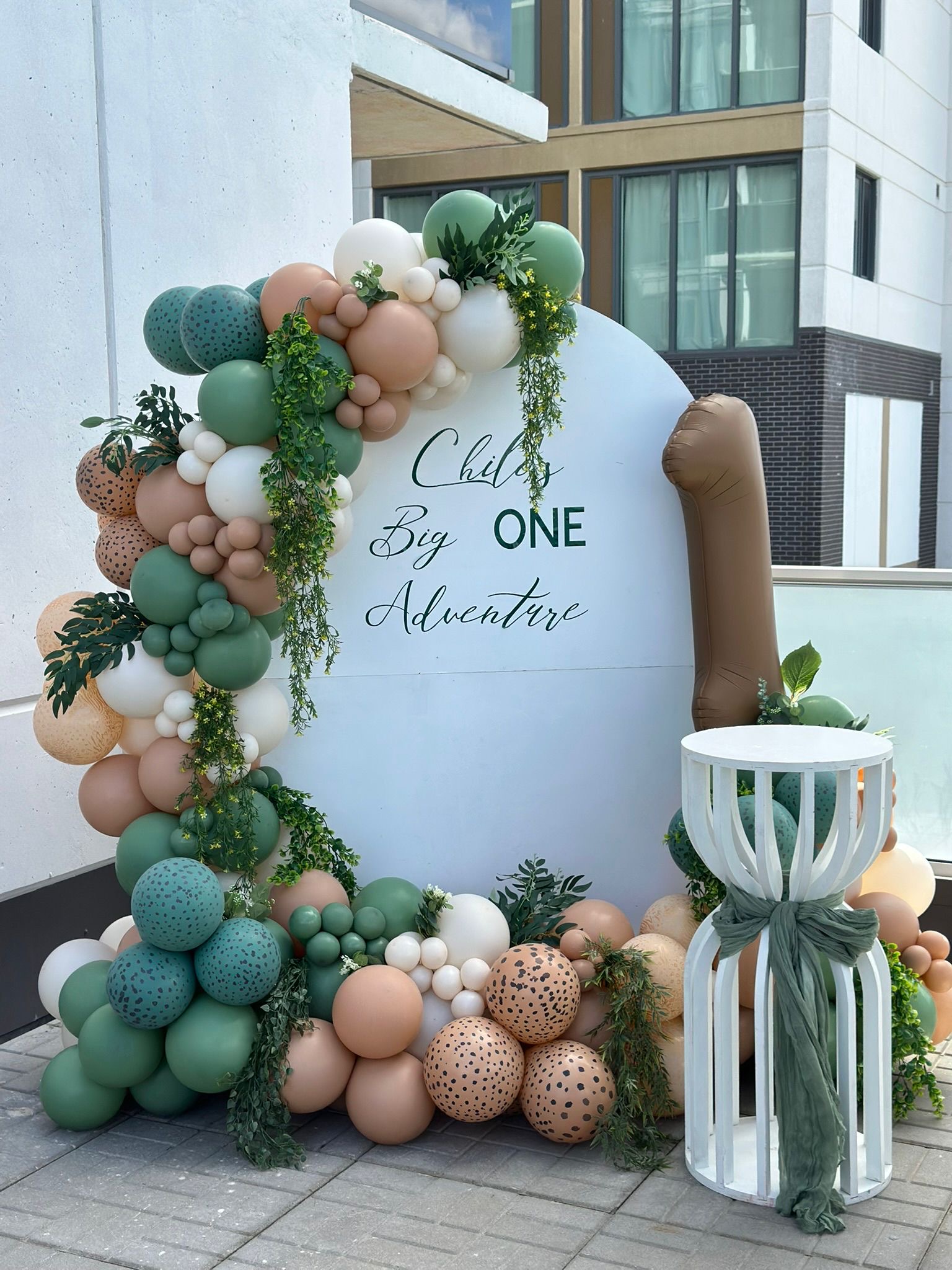 Kids Birthday decor by Decor by JD